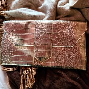 Gold Clutch
